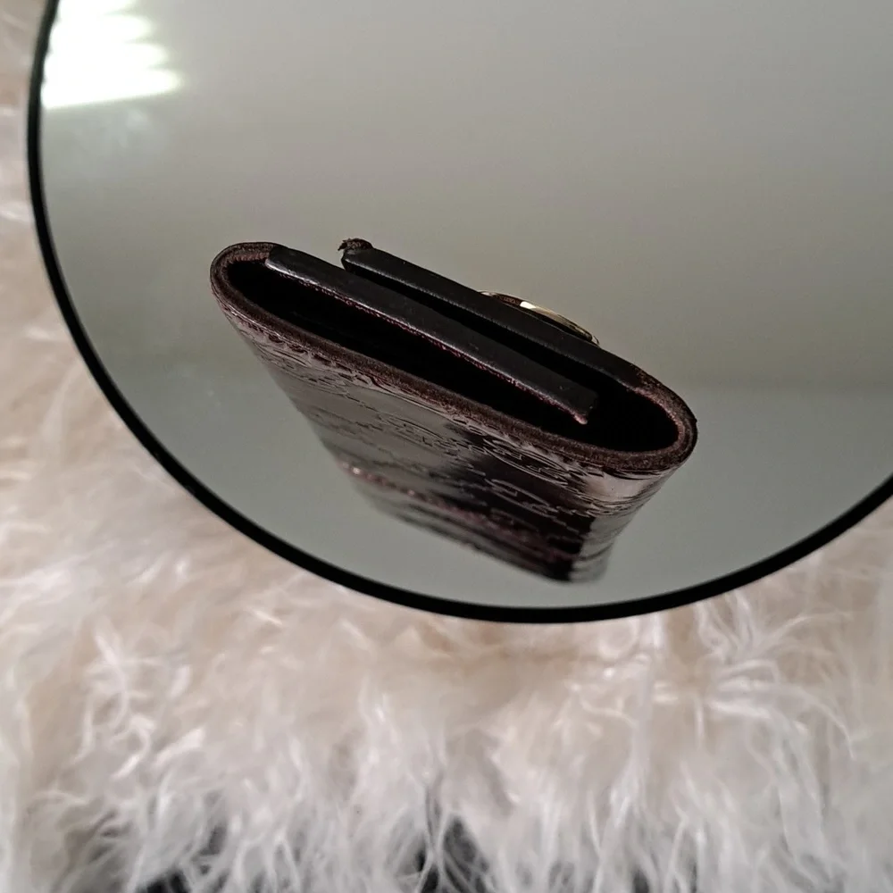 Gucci Guccissima Gold Heart Patent Leather Keyholder  EUC